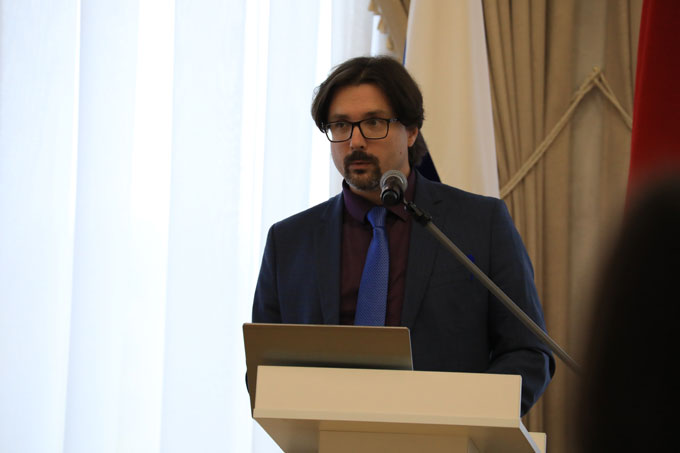 Круглы стол «Стварэнне і развіццё сістэмы навукова-даведачнага апарата на сучасным этапе: праблемы і рашэнні»