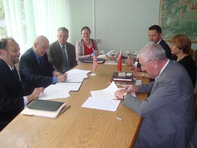 Подписание Соглашения о сотрудничестве между Департаментом по архивам и делопроизводству Министерства юстиции Республики Беларусь и Мемориальным музеем Холокоста