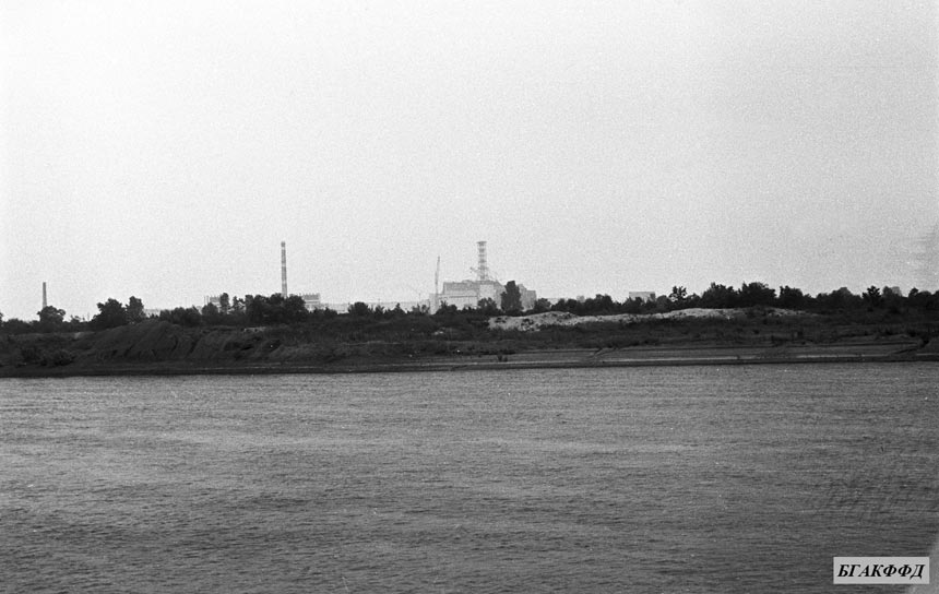 Вид на Чернобыльскую АЭС