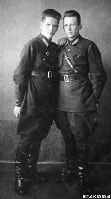 А.А.Сечко и Ф.К.Кунатов, бойцы милицейского батальона, участвовавшие в обороне г.Могилева