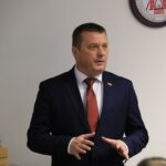 Выступает Министр юстиции С.Н.Хоменко
