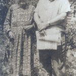 Иван Петрович Шамякин с матерью Санклетией Степановной