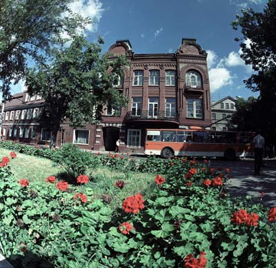 Гродненская областная библиотека, которой в 1957 г. было присвоено имя Е.Ф. Карского