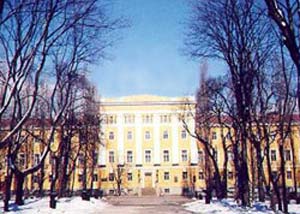 Будынак філалагічнага факультэта Кіеўскага дзяржаўнага ўніверсітэта, дзе ў 1949-1954 гг. вучыўся У. Караткевіч
