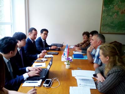 Встреча с представителями Республики Корея по вопросам организации перевода в электронный вид архивных документов. 29 августа 2017 г.