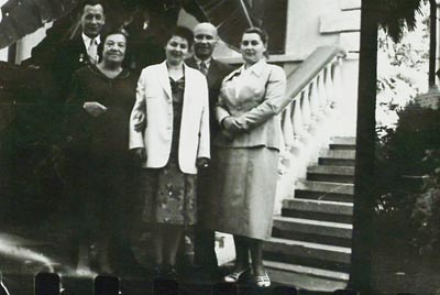 П.М. Машеров в группе с В.Ф Луцевич – женой и создателем музея Янки Купалы и др.