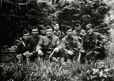 Группа руководителей партизанских отрядов бригады имени К.К. Рокоссовского