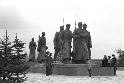 Монумент в честь Матери-патриотки