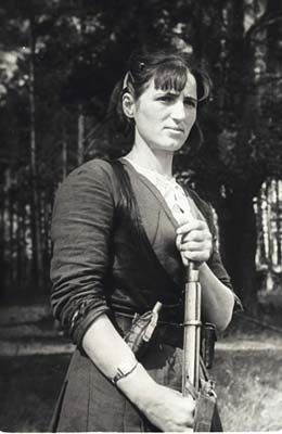 Е.И. Кулеш - пулеметчица одного из партизанских отрядов бригады «Народные мстители»