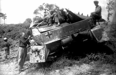 Остатки разгромленной техники немецко-фашистских армий в Бобруйском котле