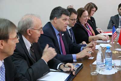 Representatives of Belarus Archival Service meeting with the delegation of US Agency for International Development