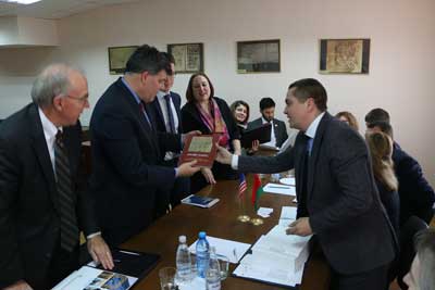 Representatives of Belarus Archival Service meeting with the delegation of US Agency for International Development