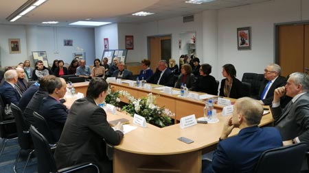 Round Table on Presentation of Encyclopaedic Editions Round Table on Presentation of Encyclopaedic Editions