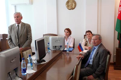 Department director Vladimir Adamushko gives a welcome speech to the workshop participants