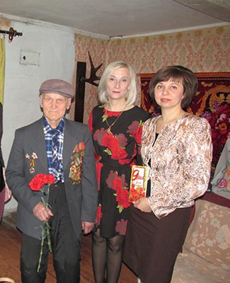 Archivists from the Local State Archives in Rechitsa met with the Veteran of the Great Patriotic War Vasily Deikun, resident of Korovatichi village