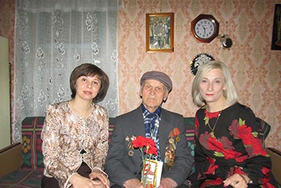 Archivists from the Local State Archives in Rechitsa met with the Veteran of the Great Patriotic War Vasily Deikun, resident of Korovatichi village