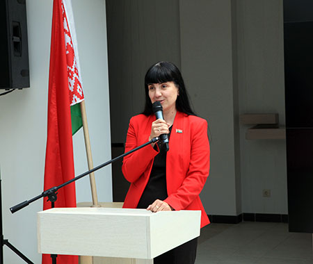 Deputy of the Chamber of Representatives of the National Assembly of the Republic of Belarus V. Papko gives a congratulatory speech to the participants Deputy of the Chamber of Representatives of the National Assembly of the Republic of Belarus V. Papko gives a congratulatory speech to the participants
