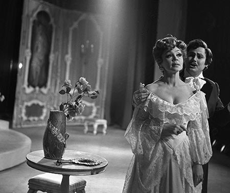 Сцена из оперетты «Веселая вдова» Ф. Легара