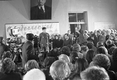 Выступление летчика-космонавта СССР, Героя Советского Союза П.И. Климука перед студентами БГУ им. В.И. Ленина